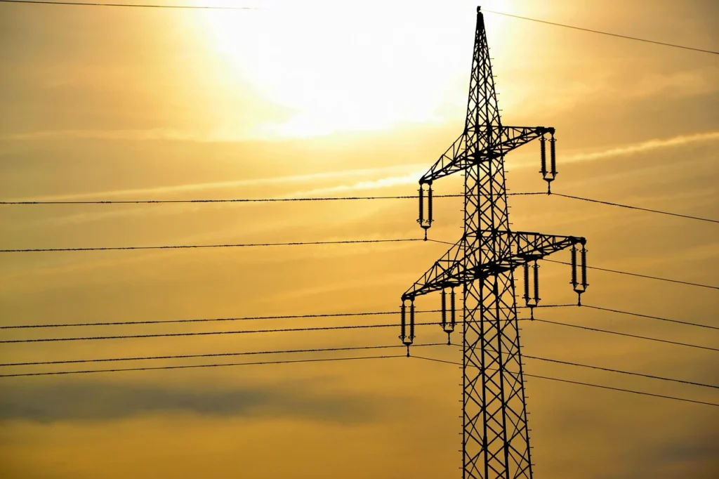 High voltage cable inspection in an EV