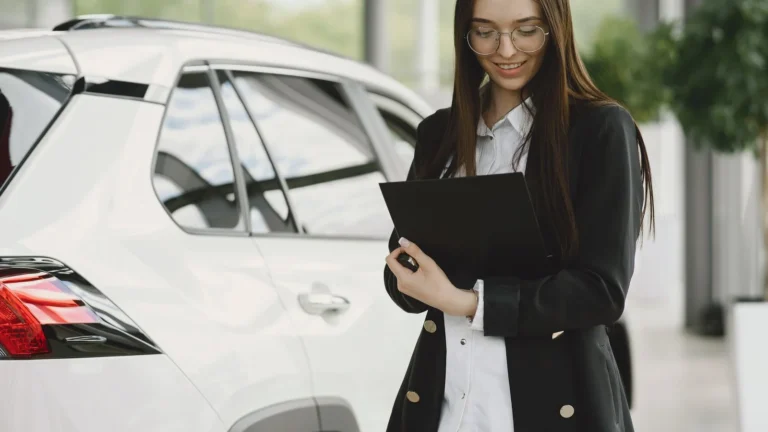 Vehicle paperwork check before an end-of-life car handover